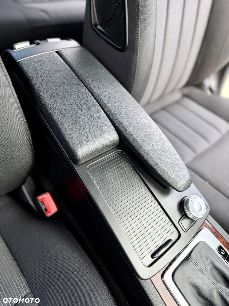 Mercedes-Benz Klasa C 180 Kompressor Automatik Avantgarde - 35