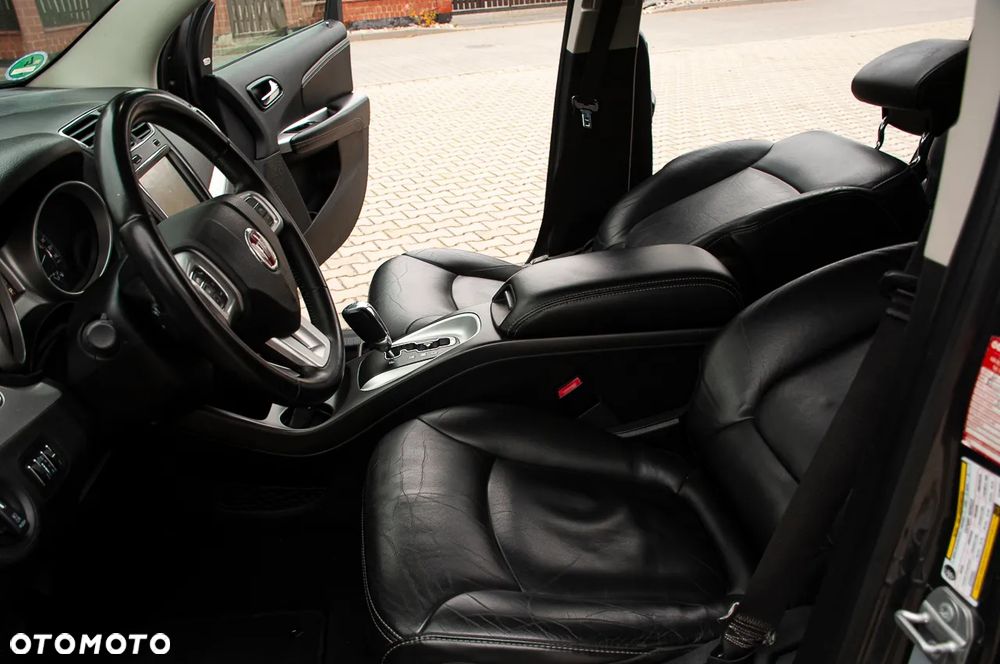 Fiat Freemont 2.0 Multijet 16V DPF Automatik Allrad Black Code - 37