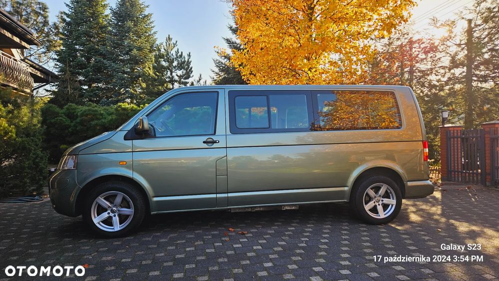 Volkswagen Caravelle - 7