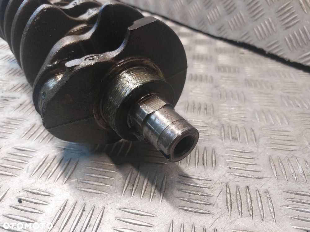 WAŁ KORBOWY ALFA ROMEO 147 I 1.9 JTD 46476478 - 3