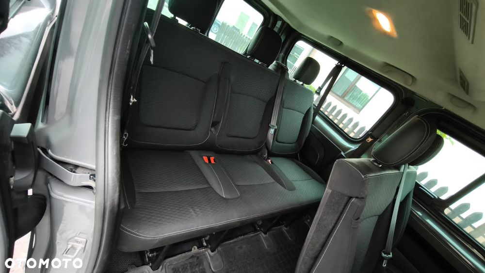 Opel Vivaro L2H1 2,9t Edition Premium - 24