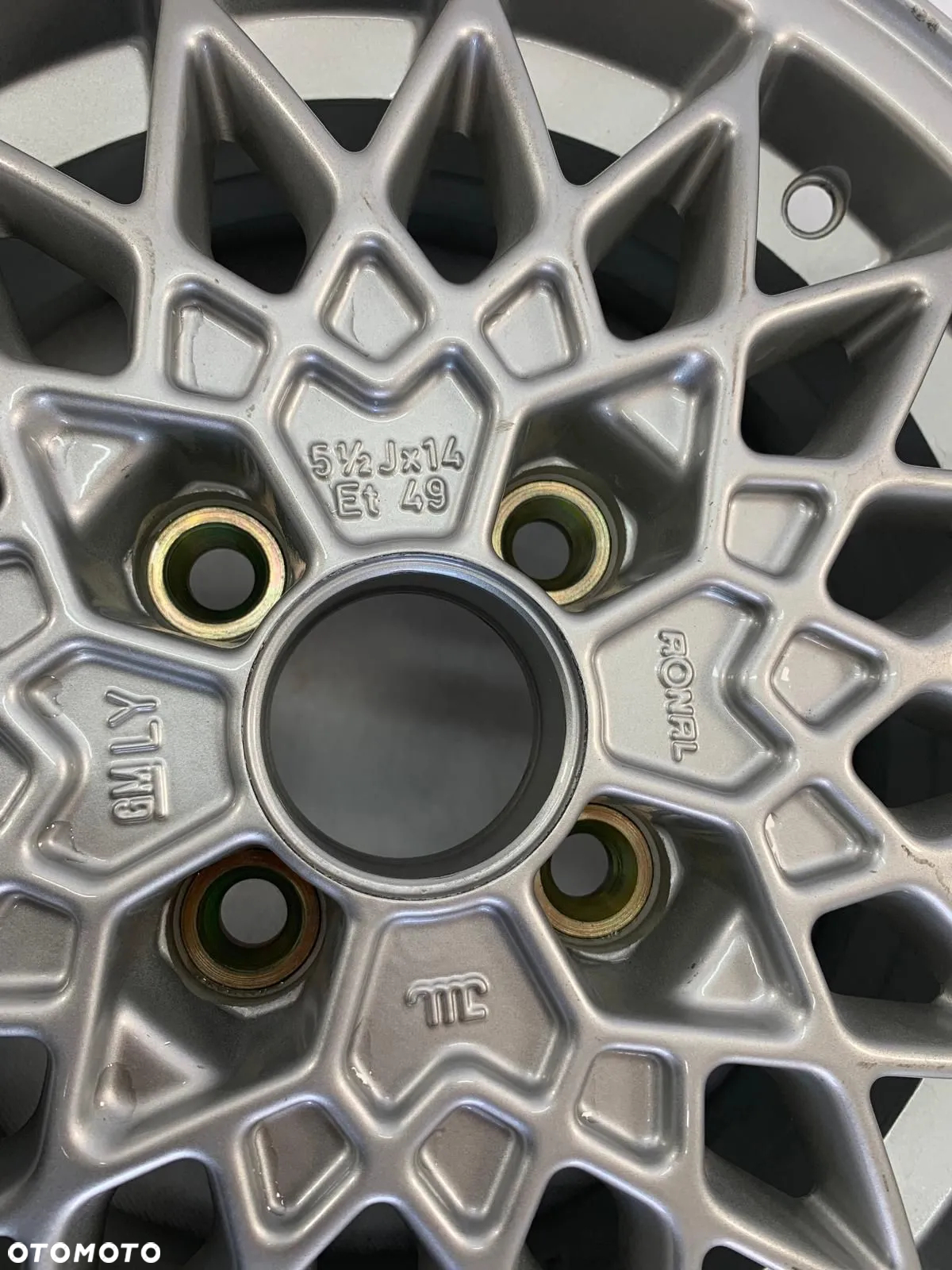 Opel Astra Acona Kadett Felgi 5 1/2Jx14H2 et 49 6Jx15H2 et 42 4x100 - 4