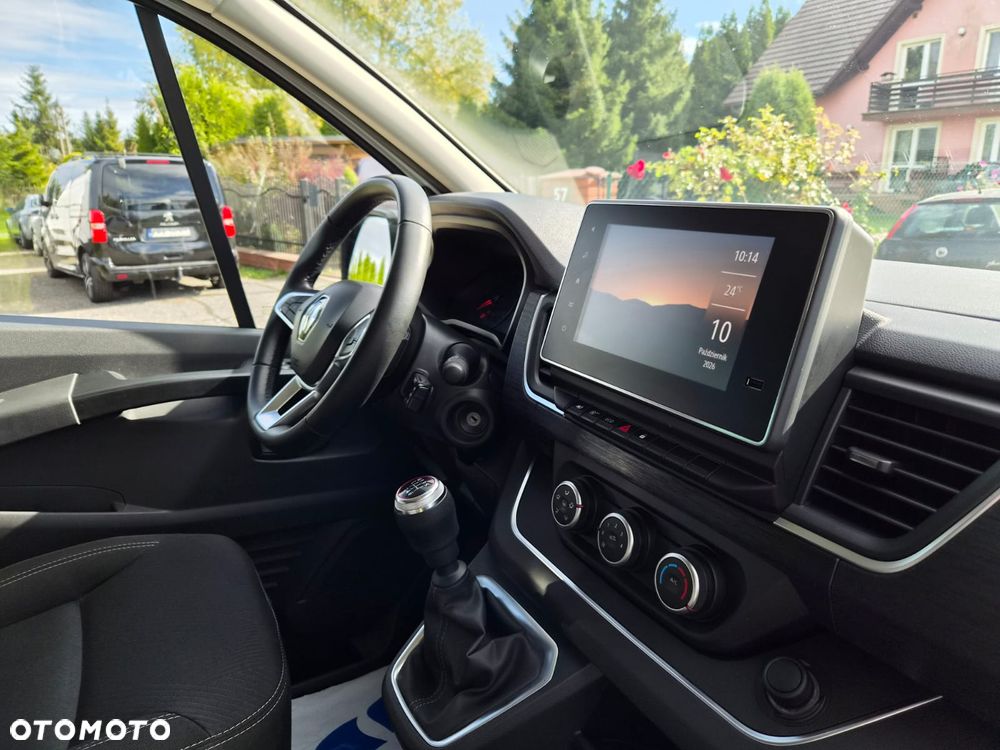 Renault Trafic - 16
