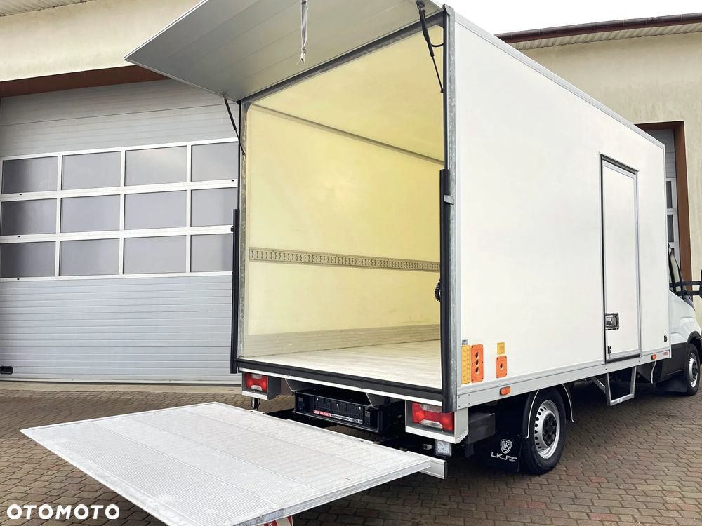 Iveco Daily Izoterma Winda - 9