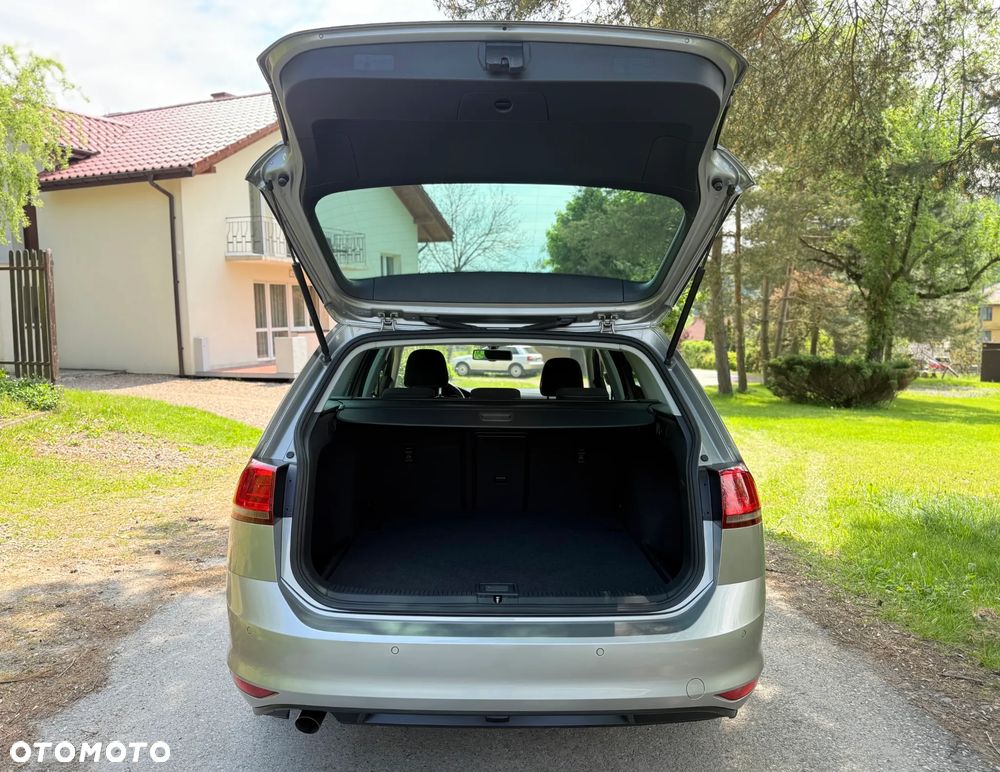 Volkswagen Golf 1.6 TDI BlueMotion Technology Lounge - 33