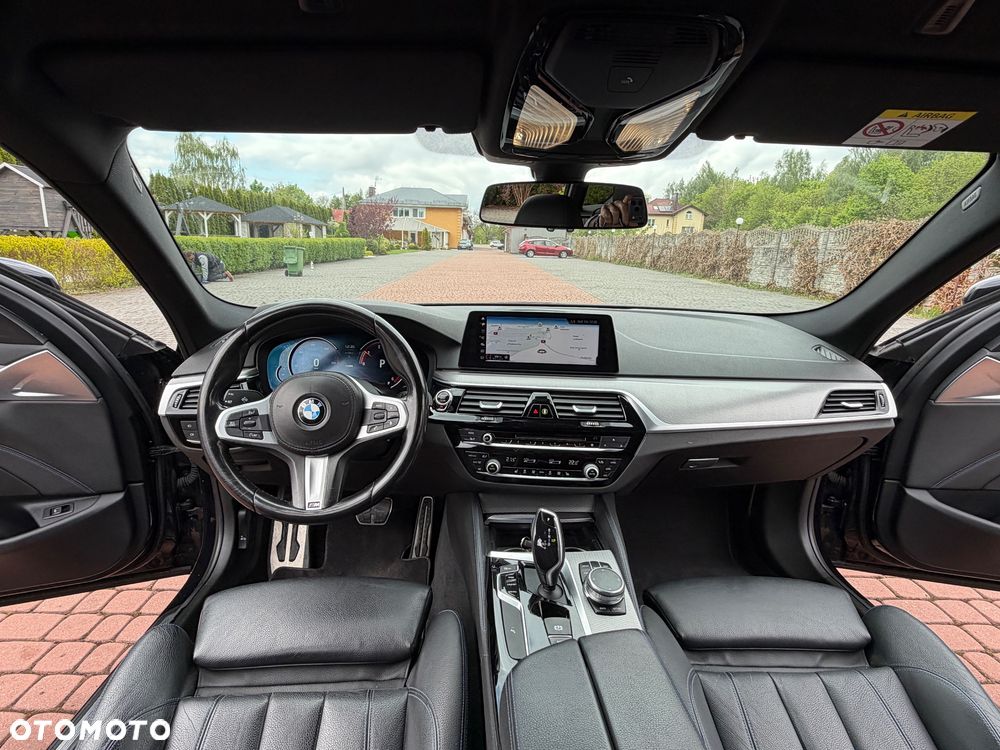 BMW Seria 5 520d M Sport Edition - 24