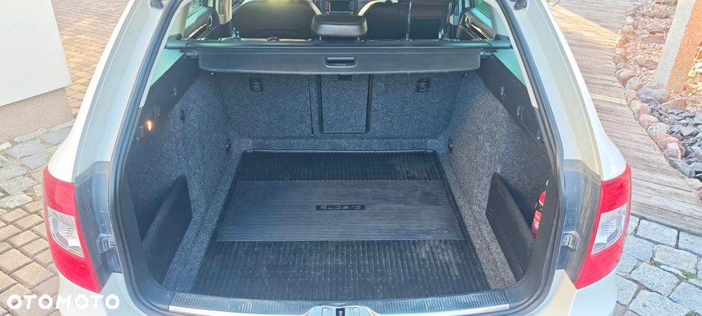 Skoda Superb 2.0 TDI 4x4 L&K DSG - 18