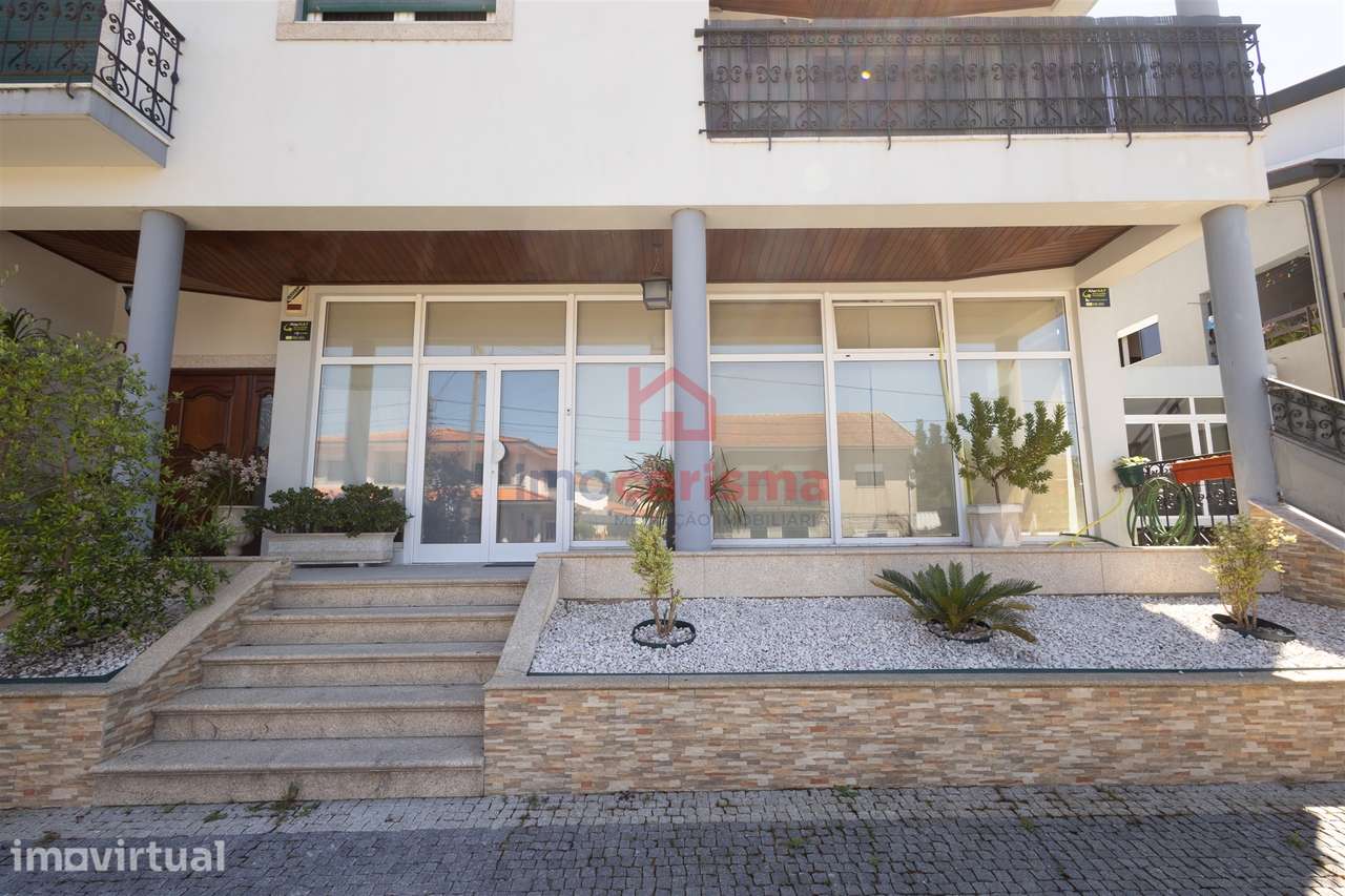 Moradia T3 em Carvalhosa, Paços de Ferreira - Grande imagem: 2/38