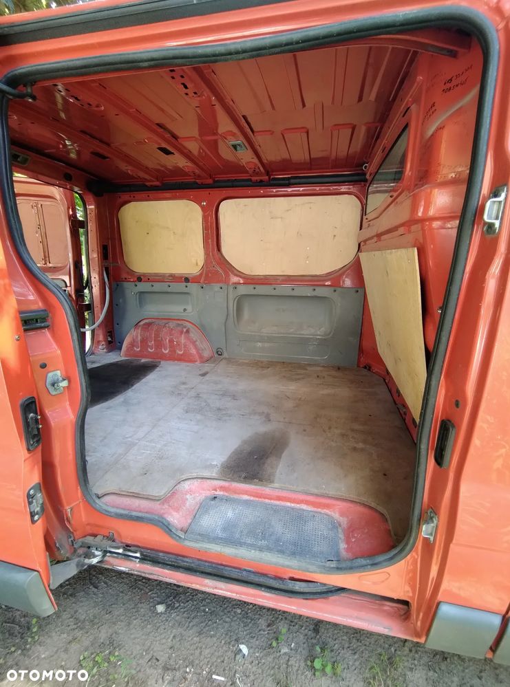 Renault Trafic - 21