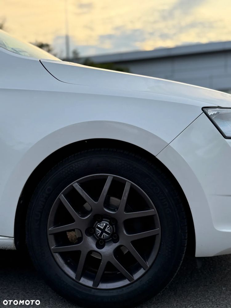 Skoda RAPID 1.0 TSI Active - 22