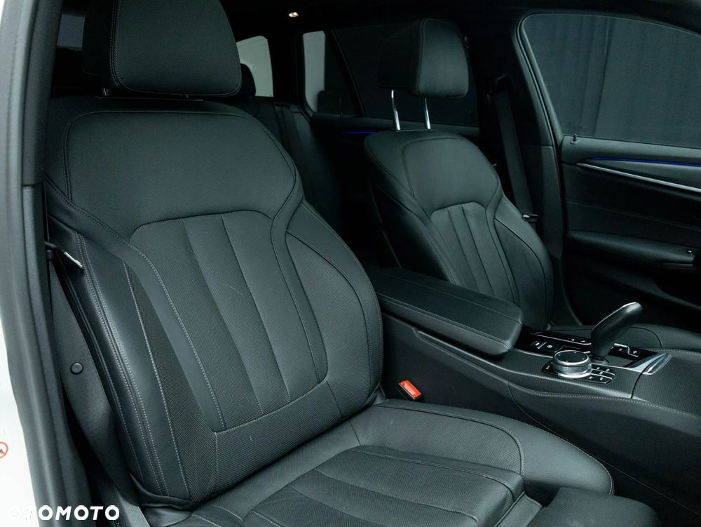 BMW Seria 5 530i xDrive M Sport sport - 34