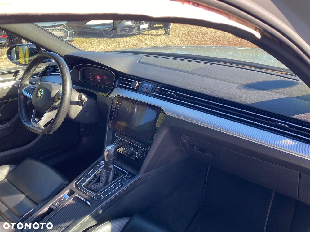 Volkswagen Passat Variant 2.0 TSI 4Mot R-Line Edition DSG - 14