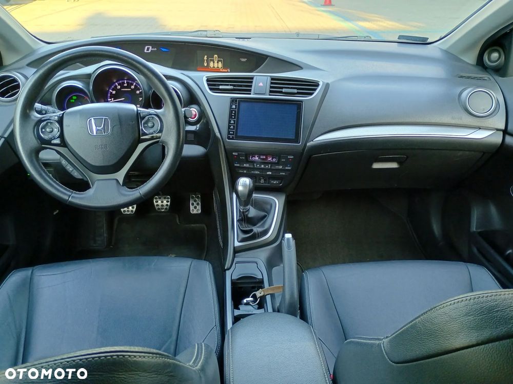 Honda Civic 1.8 Executive - 10