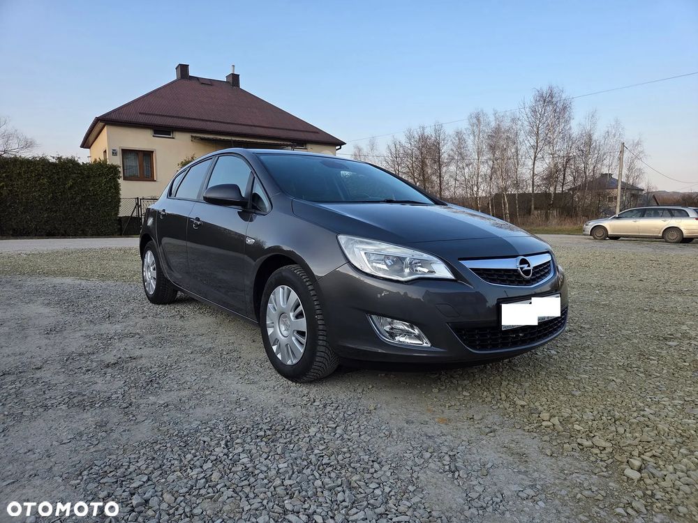 Opel Astra 1.4 T Essentia - 9