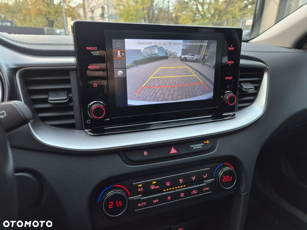 Kia Ceed 1.5 T-GDI M - 27