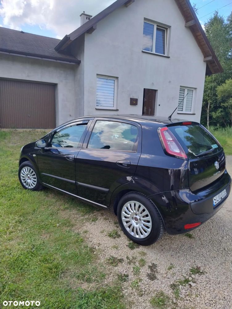 Fiat Punto Evo 1.4 8V Estiva Blue&Me - 1