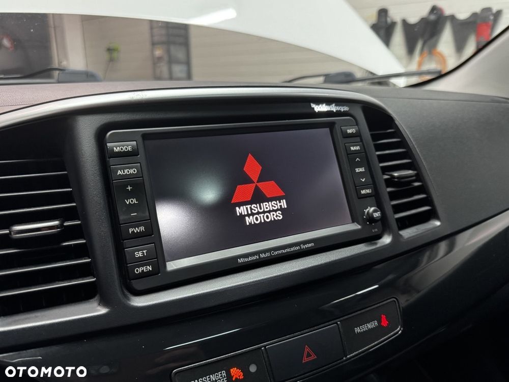 Mitsubishi Lancer - 17