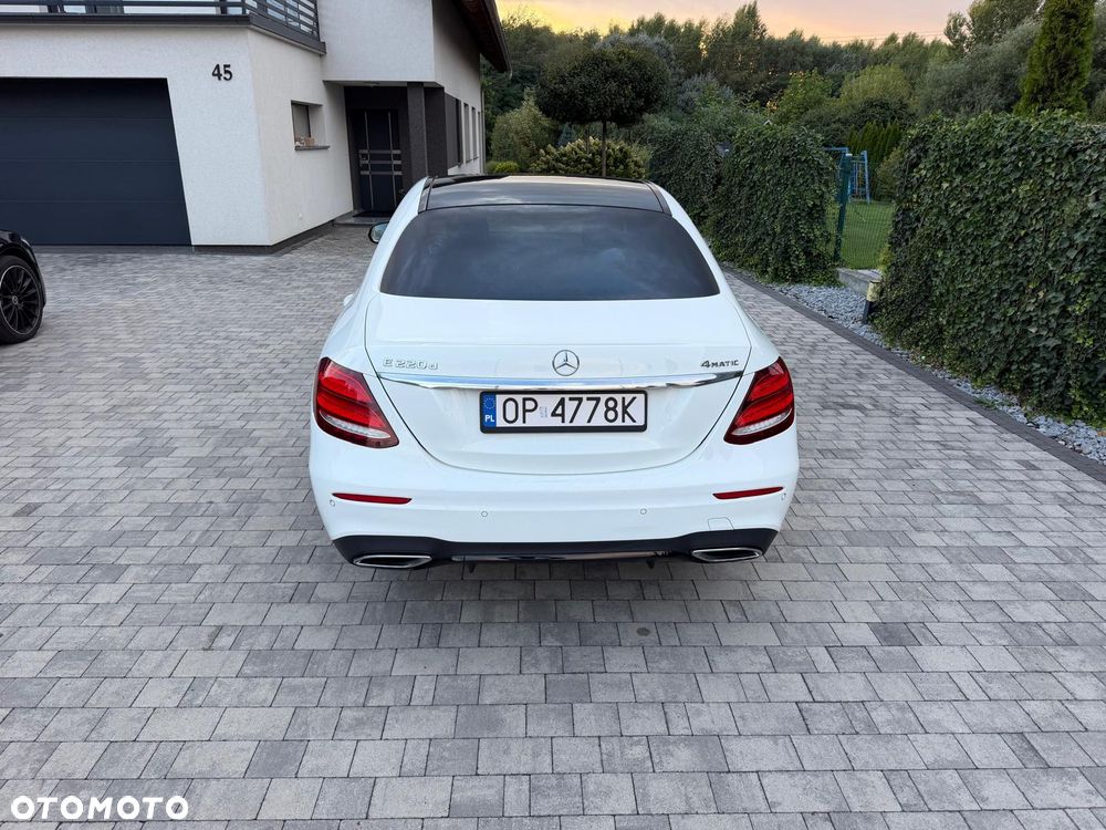 Mercedes-Benz Klasa E 220 d 4-Matic 9G-TRONIC - 5