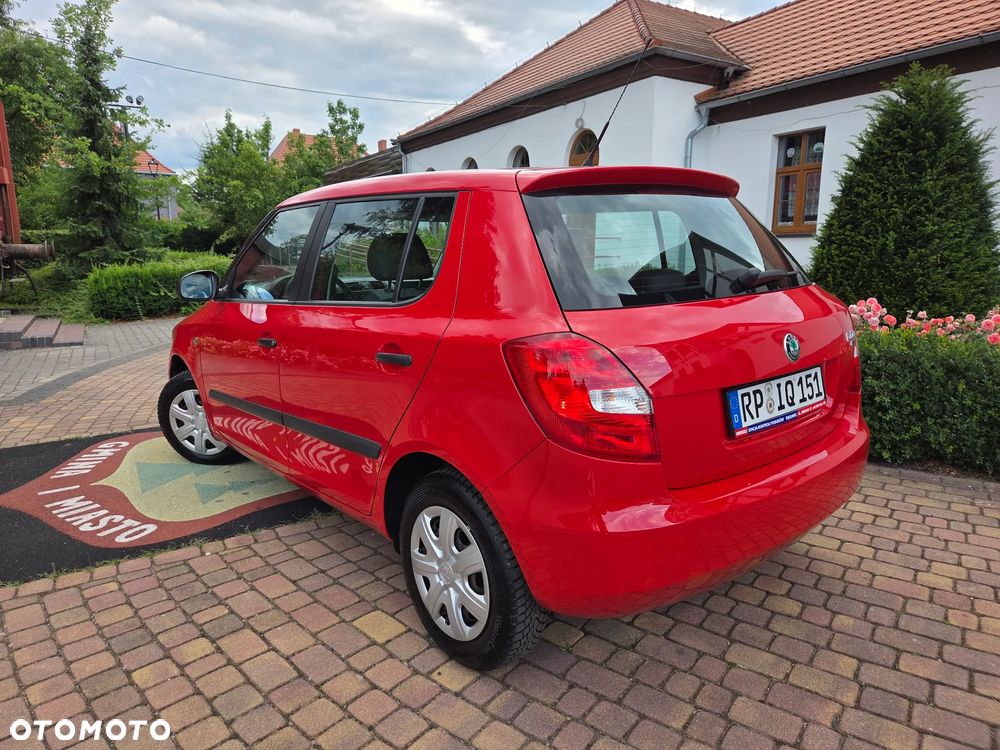 Skoda Fabia 1.2 TSI Ambiente - 2