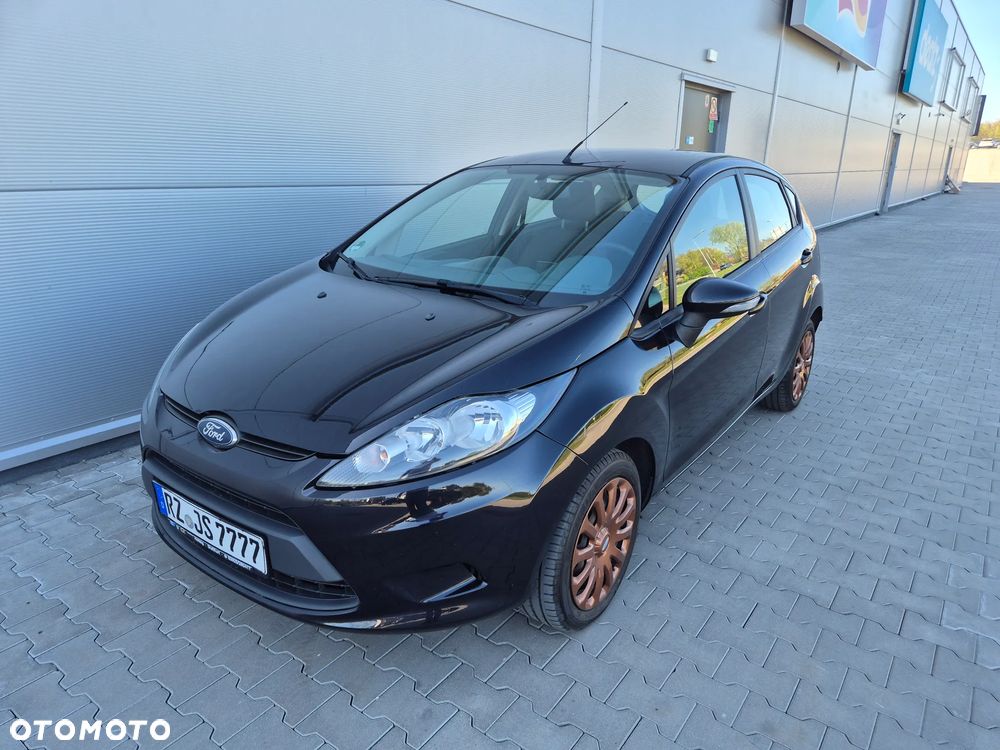Ford Fiesta 1.25 Celebration - 1