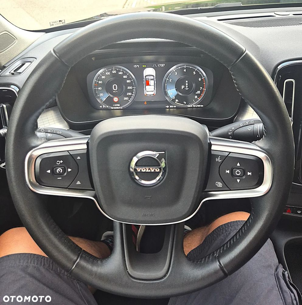 Volvo XC 40 T3 Momentum Pro - 14