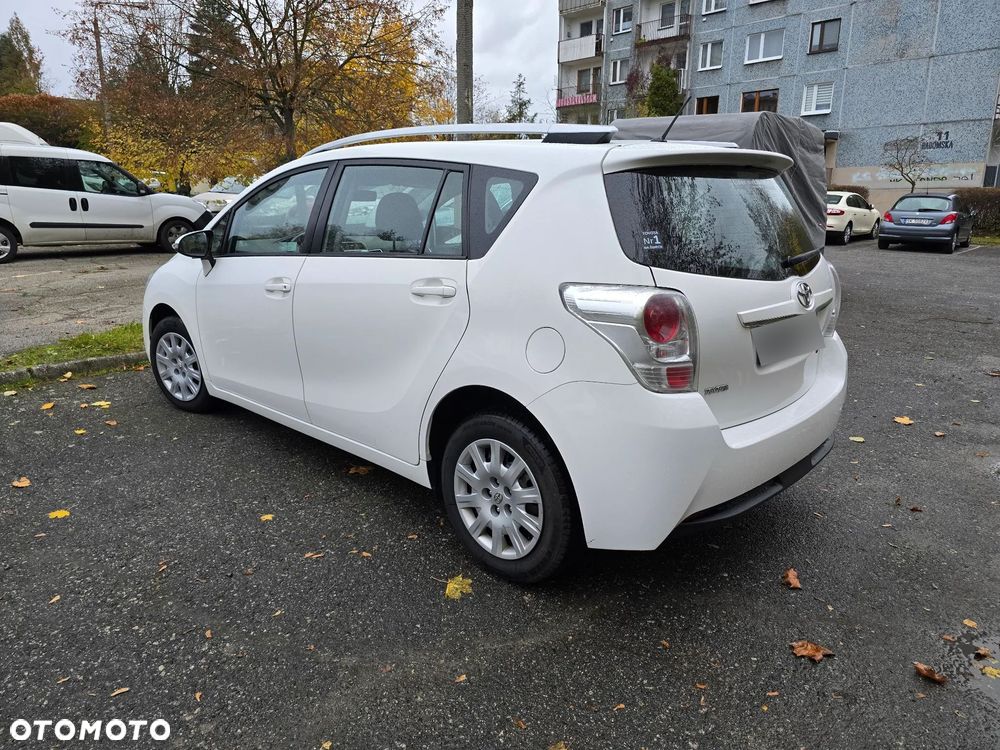 Toyota Verso 2.0 D-4D Active - 5
