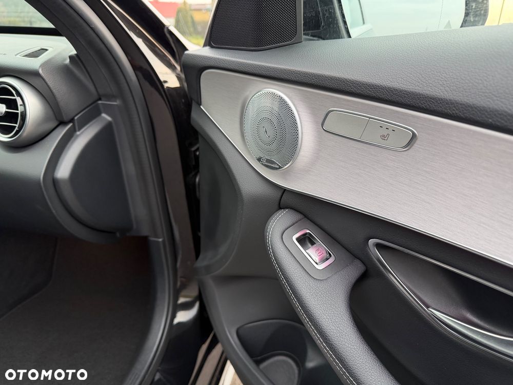 Mercedes-Benz Klasa C 220 d 4Matic 9G-TRONIC AMG Line - 30