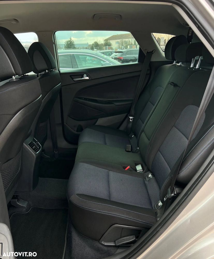 Hyundai Tucson blue 1.7 CRDi 2WD DCT Premium - 17