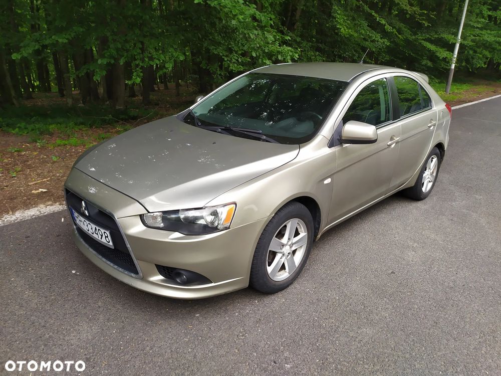 Mitsubishi Lancer 1.8 Invite - 4