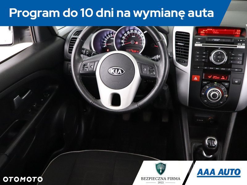 Kia Venga - 9