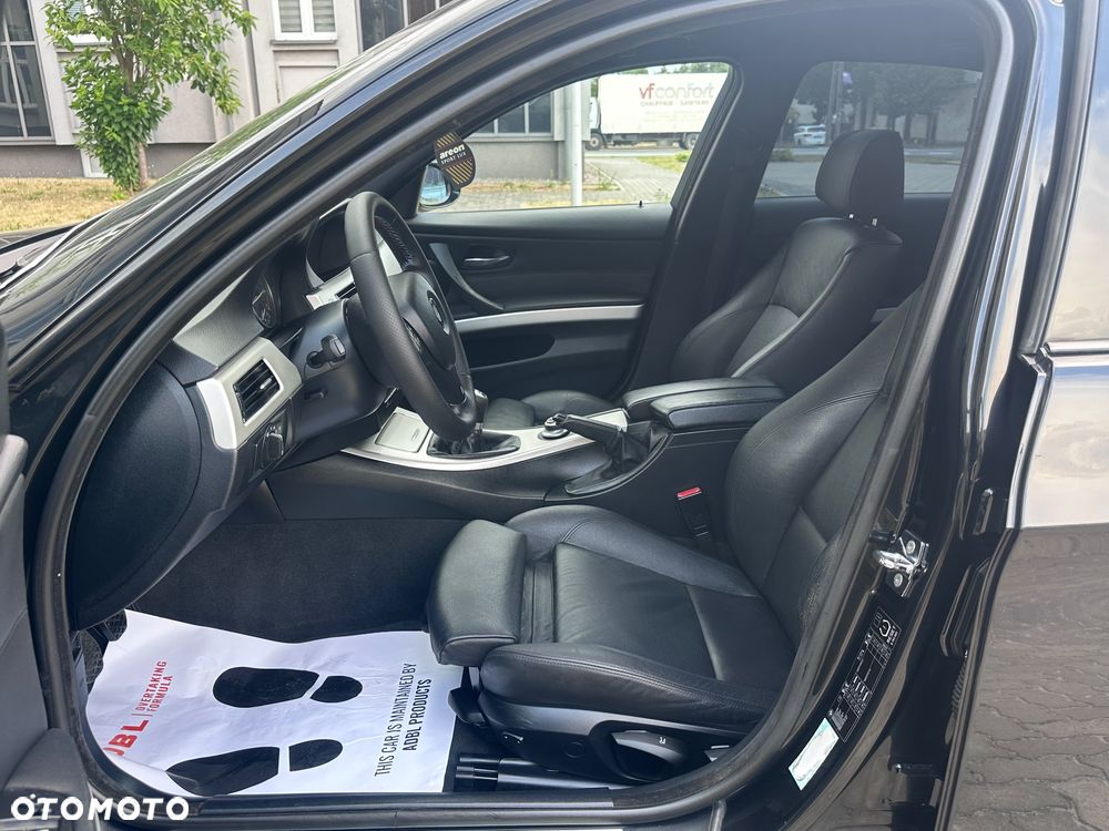 BMW Seria 3 - 16