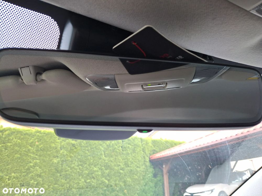 Toyota Corolla 1.8 Hybrid Comfort - 30