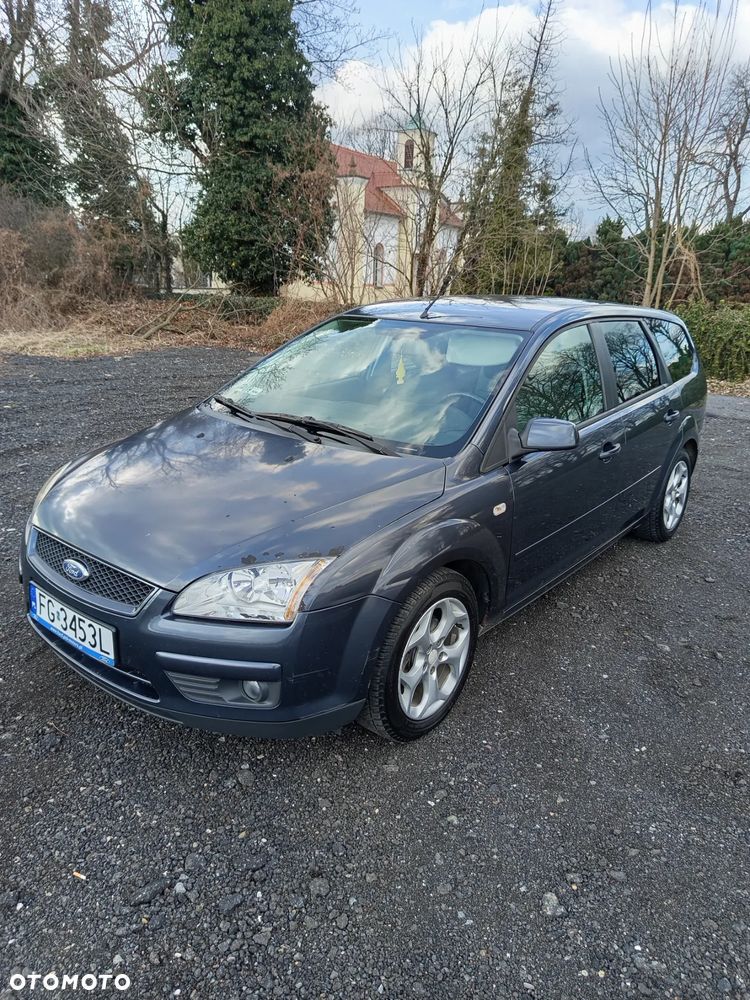 Ford Focus 1.6 TDCi Ambiente DPF - 3