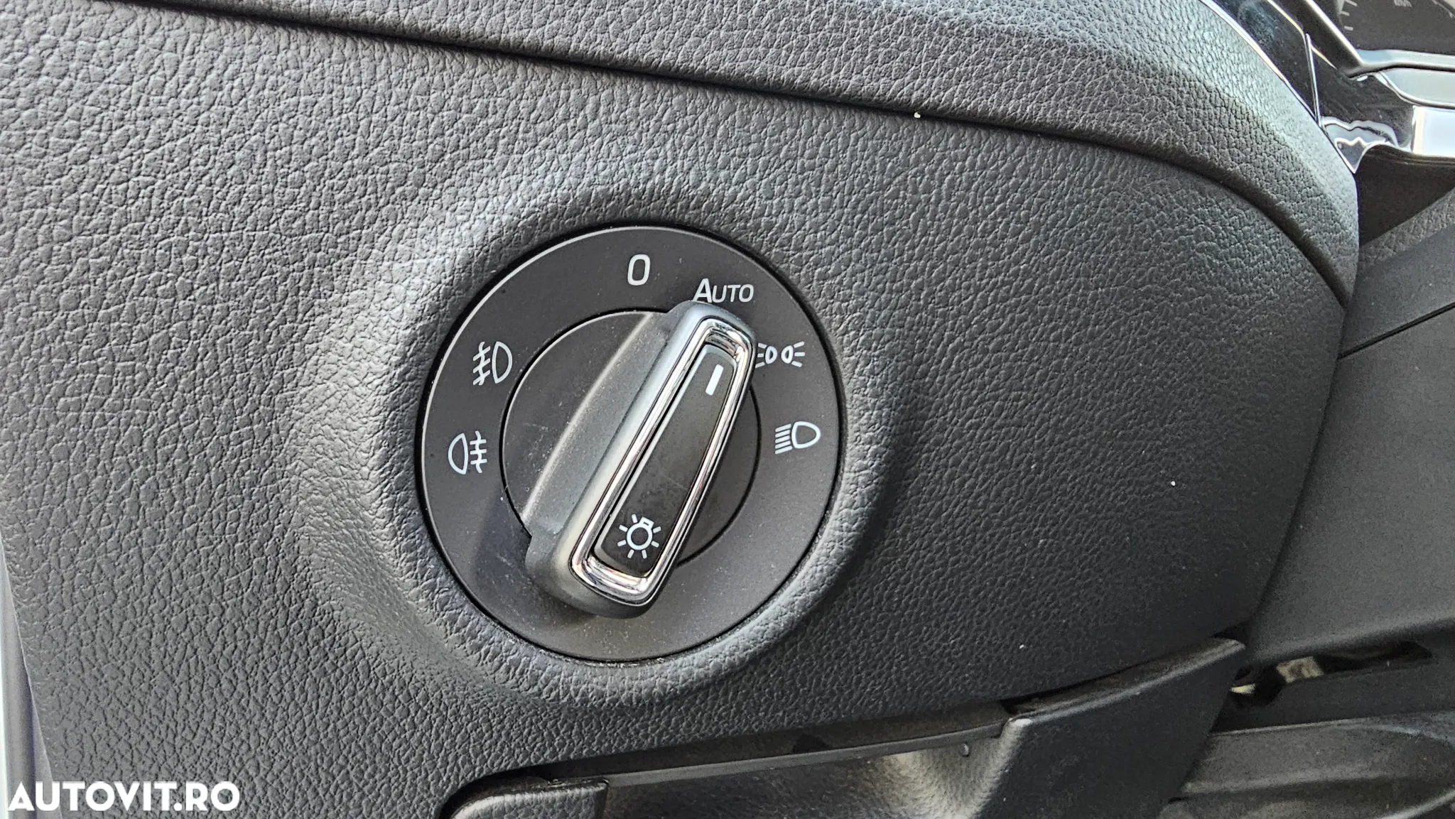 Skoda Superb 2.0 TDI DSG L&K - 18