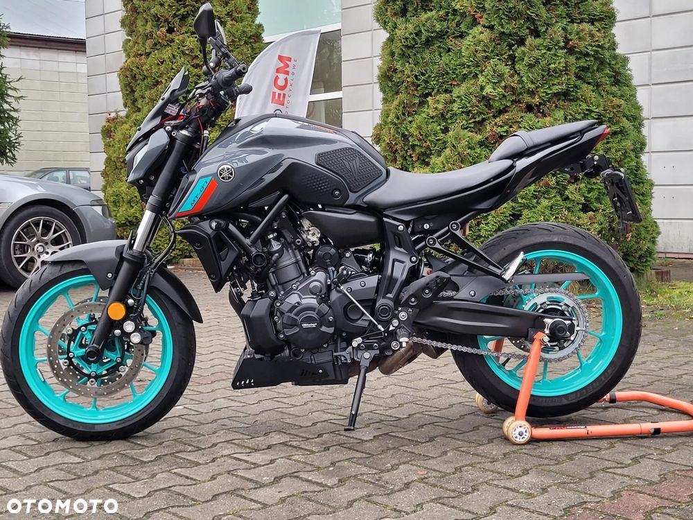 Yamaha MT - 3