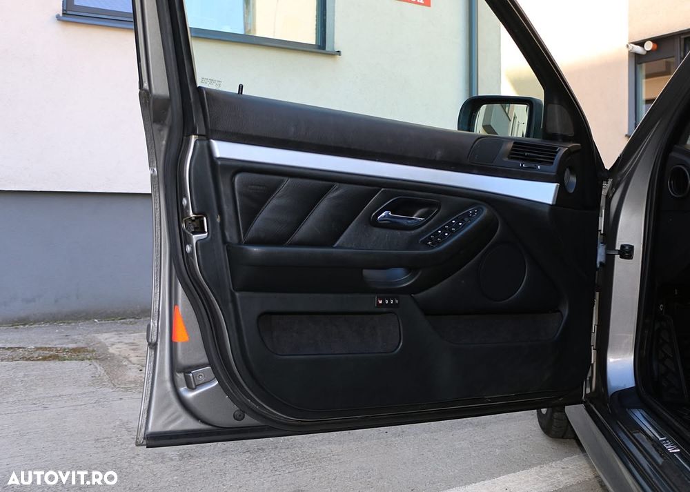 BMW Seria 5 - 34