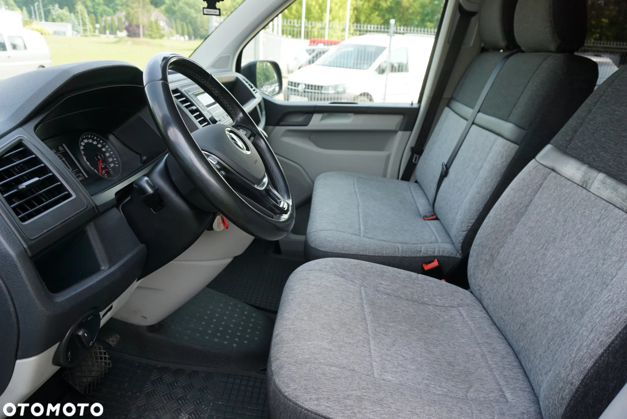 Volkswagen Caravelle 2.0 TDI L2 Highline DSG - 9