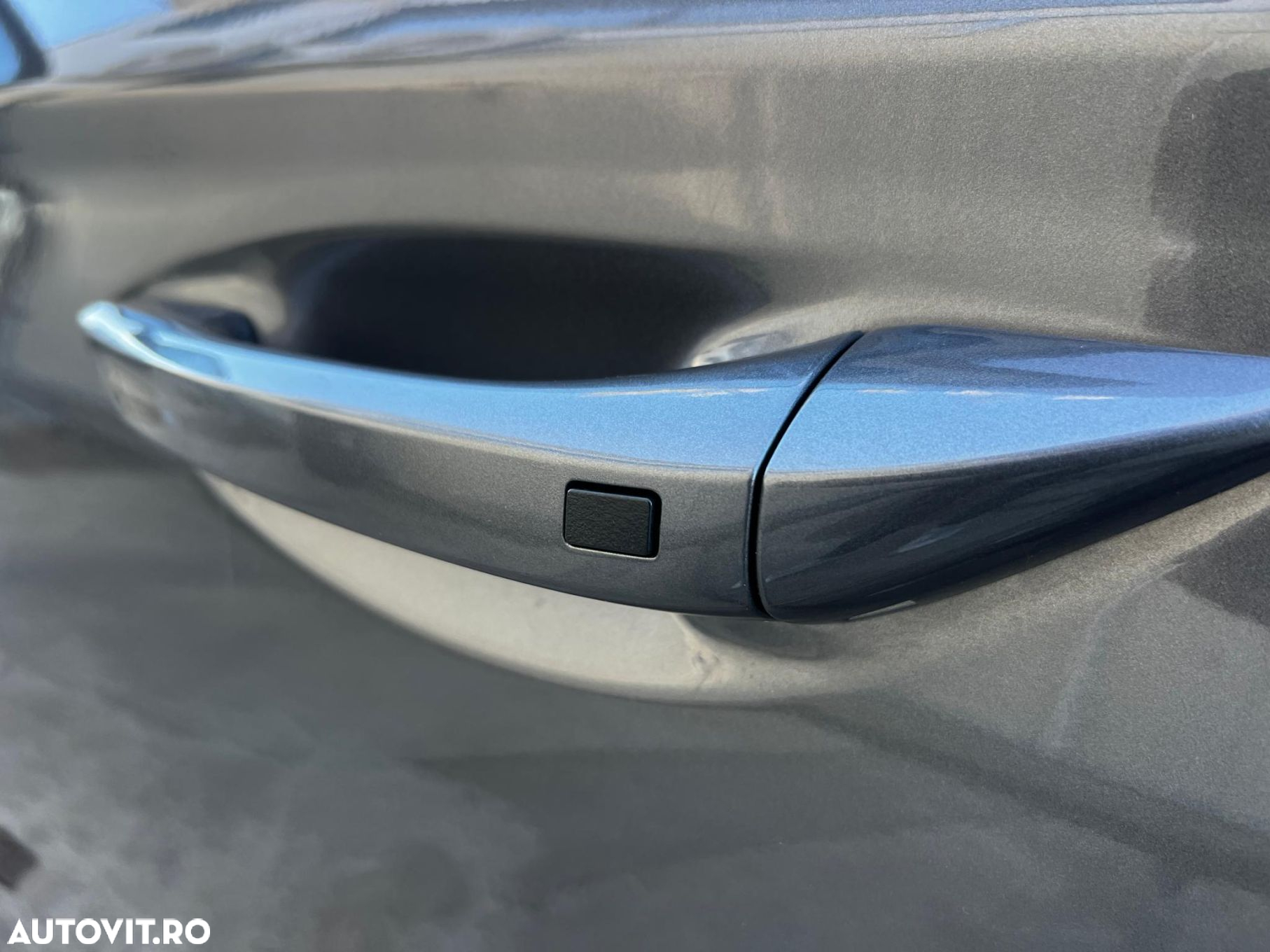 Hyundai IONIQ - 24