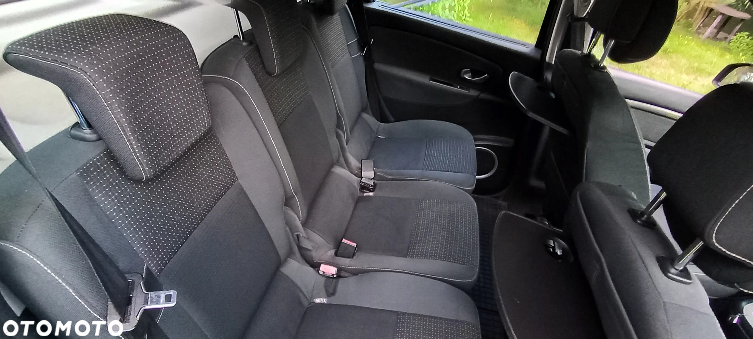 Renault Scenic 1.5 dCi Emotion - 14