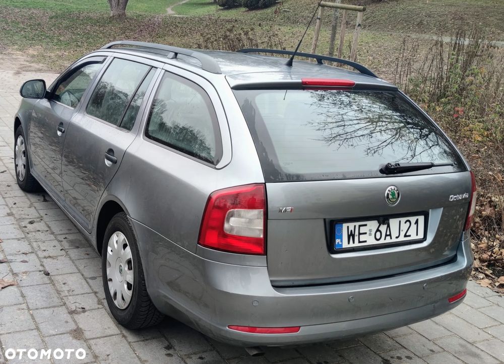 Skoda Octavia 1.6 Active - 8