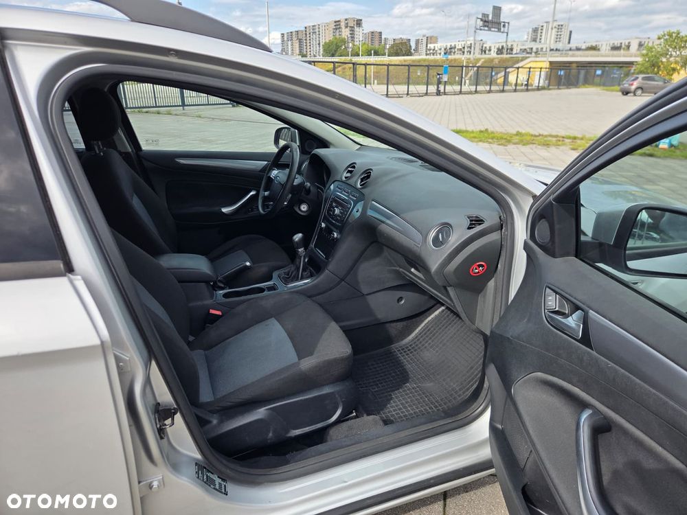 Ford Mondeo 1.6 Silver X - 8
