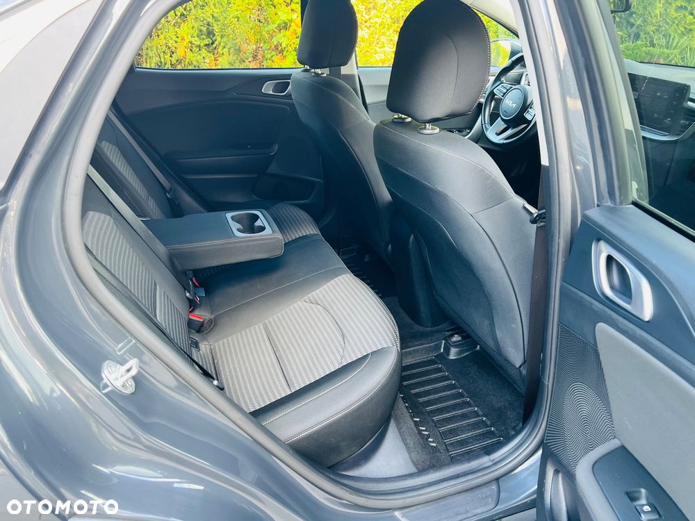 Kia XCeed - 13