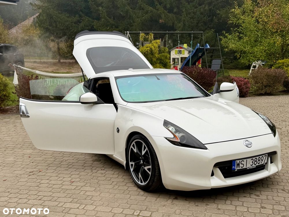 Nissan 370 Z Black Edition - 36
