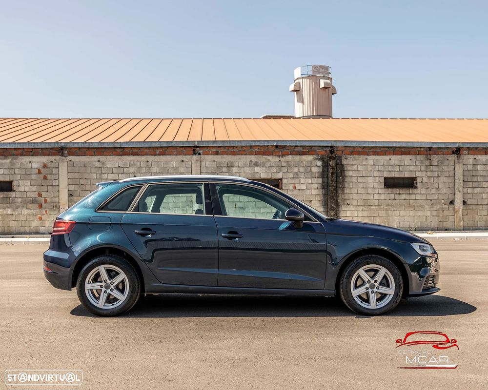 Audi A3 Sportback 1.6 TDI S-line S tronic - 4