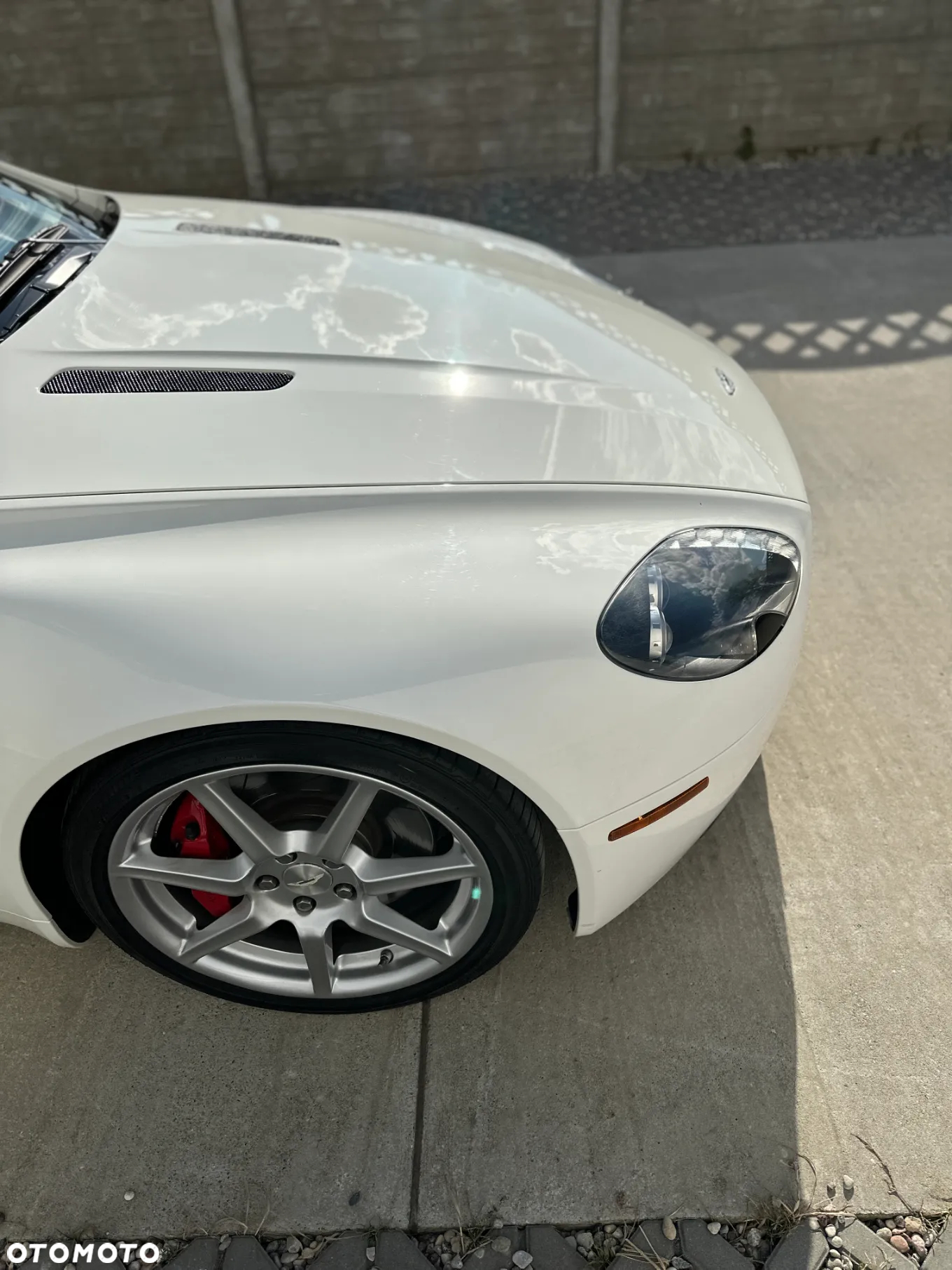 Aston Martin V8 Vantage Sportshift - 18