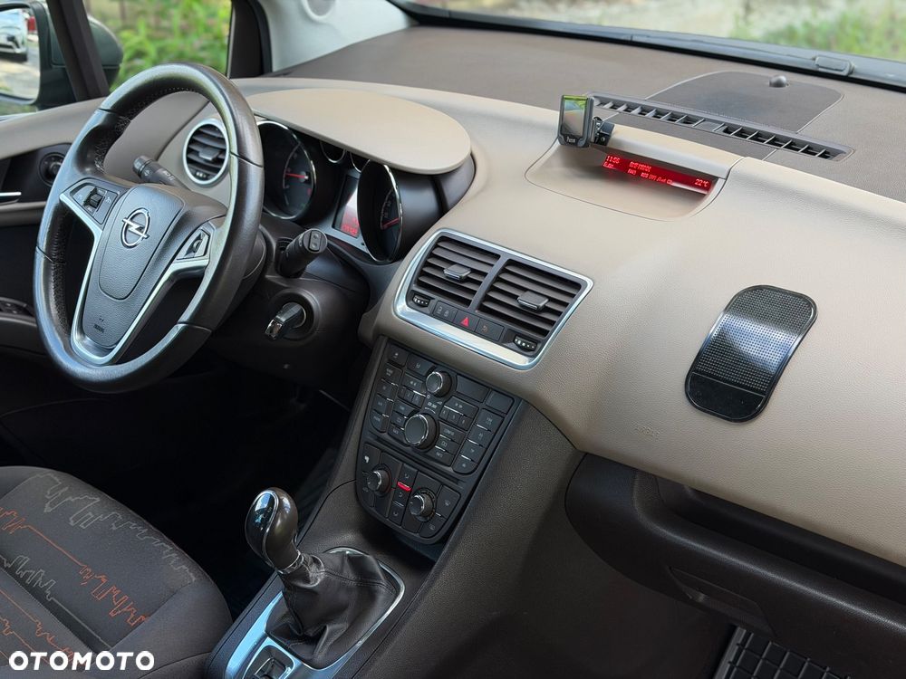 Opel Meriva 1.4 T Cosmo - 15