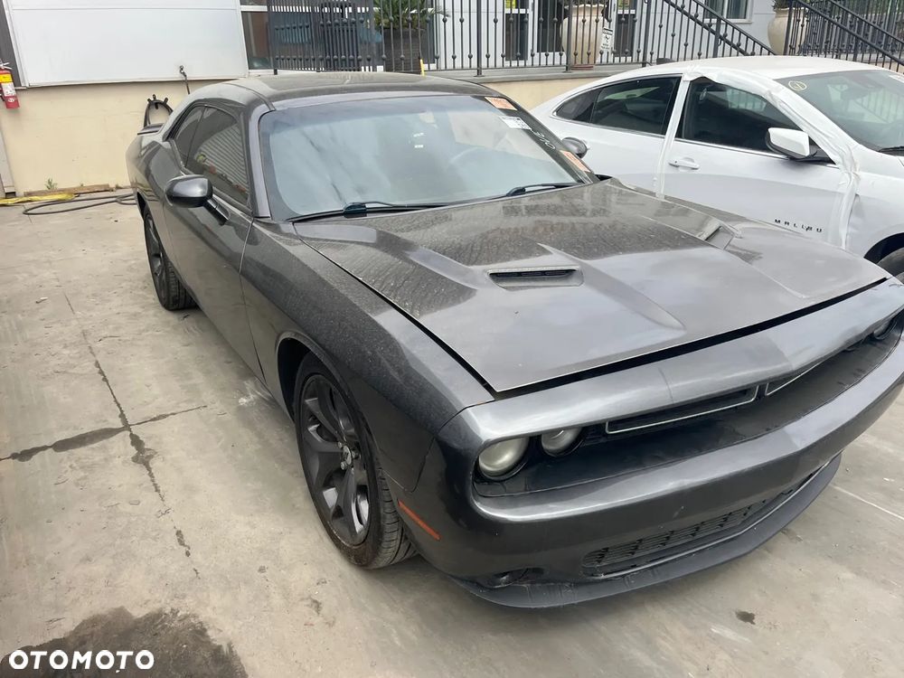 Dodge Challenger - 20