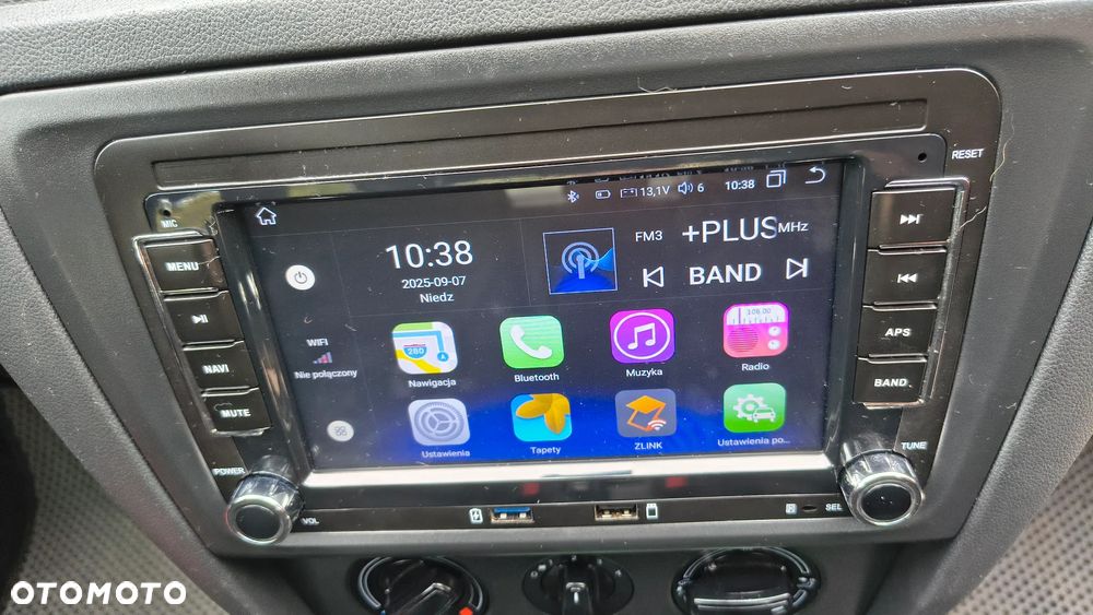 Skoda RAPID 1.2 TSI Active - 10