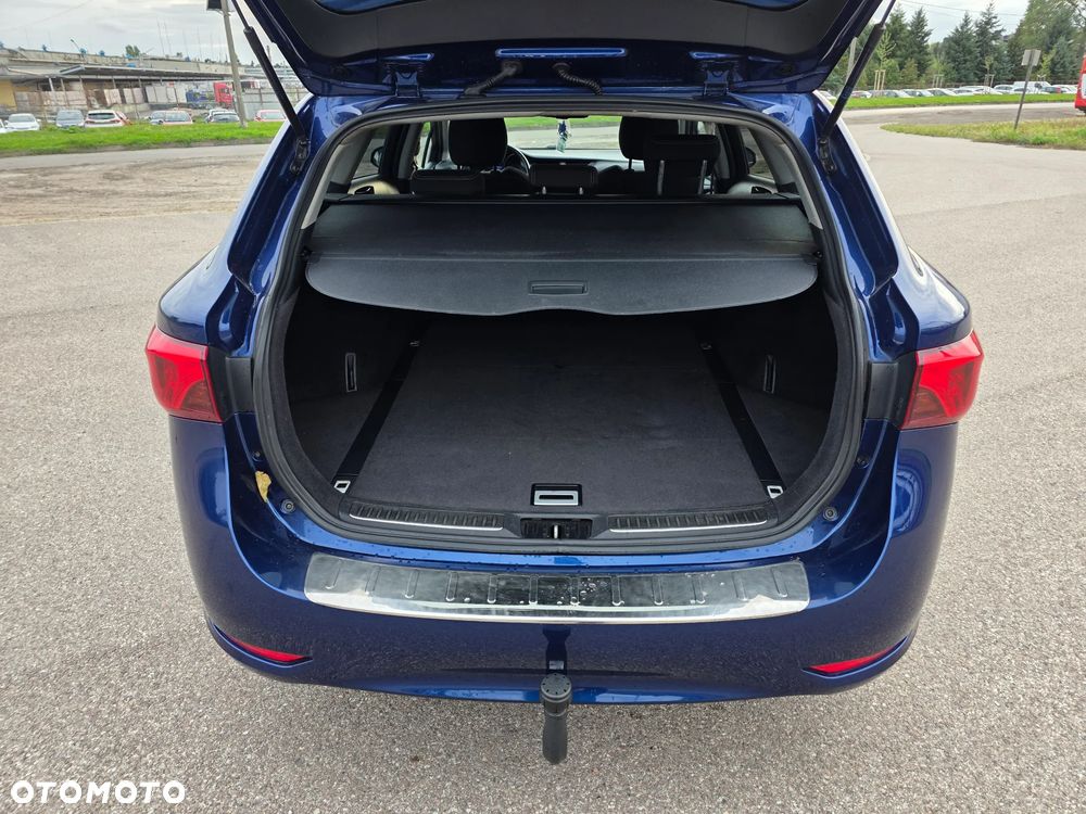 Toyota Avensis Touring Sports 1.8 Multidrive S Comfort - 22