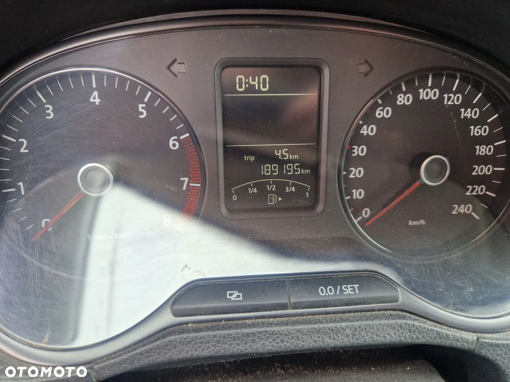 Volkswagen Polo 1.2 Style - 11